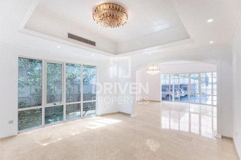 6 غرفة نوم فيلا في Al Barsha 2, الإمارات العربية المتحدة رقم 202719 5