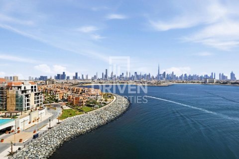 Apartment de 2 dormitorios en La Mer, UAE No. 202718