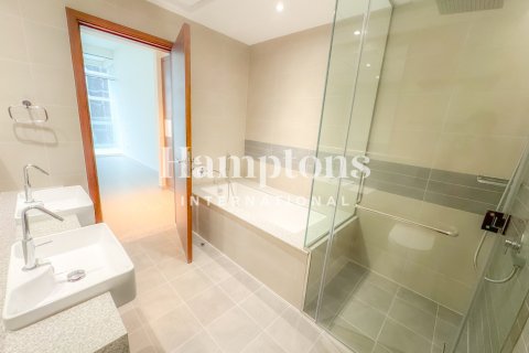 Apartment de 2 dormitorios en Bur Dubai, UAE No. 160281 9