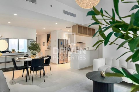 2 bedrooms Apartment in Zabeel, UAE No. 191739 4