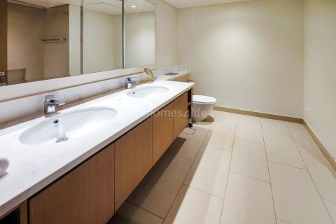 Apartment de 3 dormitorios en Harbour Views 1, UAE No. 163335 10