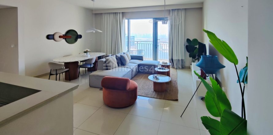 Apartment de 3 dormitorios en Harbour Views 1, UAE No. 163335