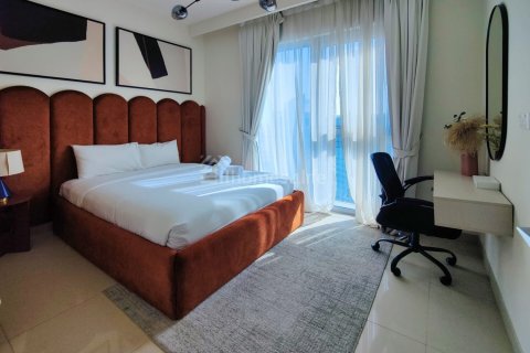 Apartment de 3 dormitorios en Harbour Views 1, UAE No. 163335 14