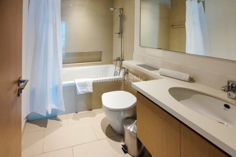 Apartment de 3 dormitorios en Harbour Views 1, UAE No. 163335 9