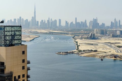 Apartment de 3 dormitorios en Harbour Views 1, UAE No. 163335 6