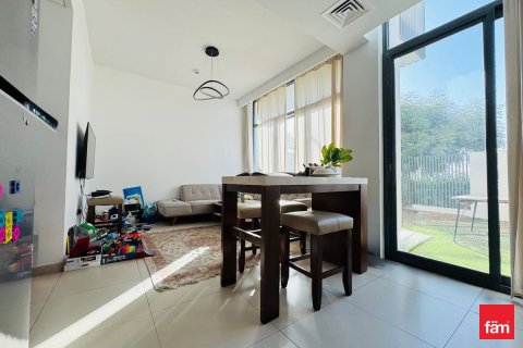 Villa de 3 dormitorios en Dubai, UAE No. 163333