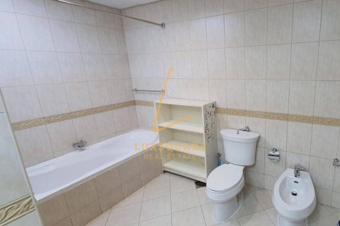 Квартира с 2 спальнями в Uptown Motor City, ОАЭ №163337 5