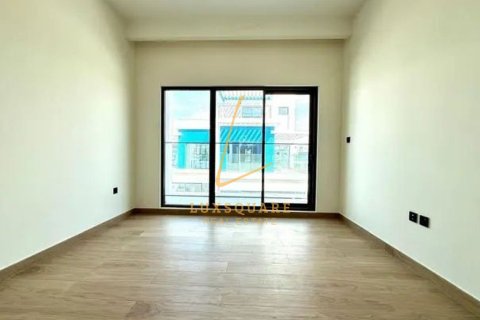 Вилла с 4 спальнями в Damac Lagoons, ОАЭ №163338 4