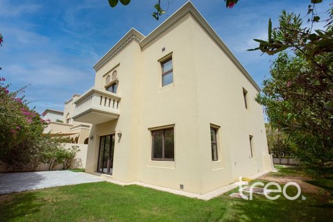 Villa de 4 dormitorios en Casa, UAE No. 186630 9