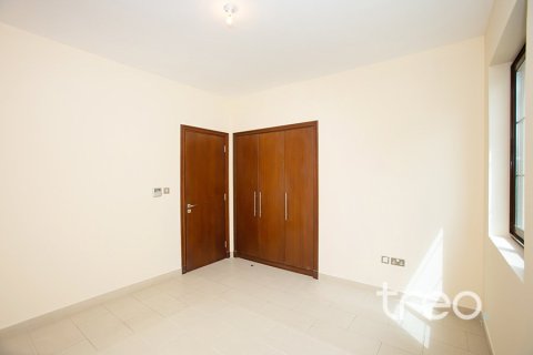 Villa de 4 dormitorios en Casa, UAE No. 186630 23