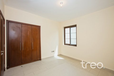 Villa de 4 dormitorios en Casa, UAE No. 186630 22