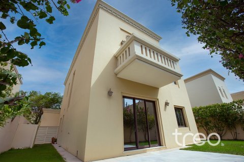 Villa de 4 dormitorios en Casa, UAE No. 186630 29