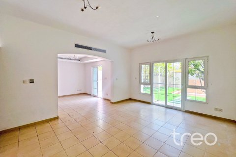 3 bedrooms Townhouse in Arabian Ranches, UAE No. 186633 3
