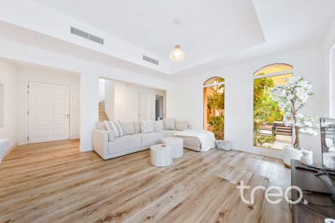 3 bedrooms Villa in Palmera 4, UAE No. 186632 5