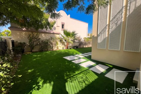 Villa de 4 chambres à Jumeirah Village Triangle, UAE No. 209144 17