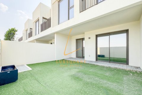 3 غرف نوم فيلا  رقم 124943 25