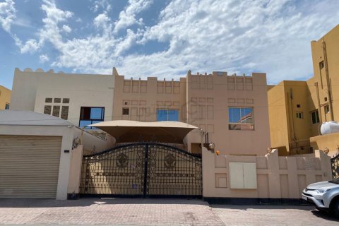 Villa de 6 chambres à Arad, Bahrain No. 58987 1
