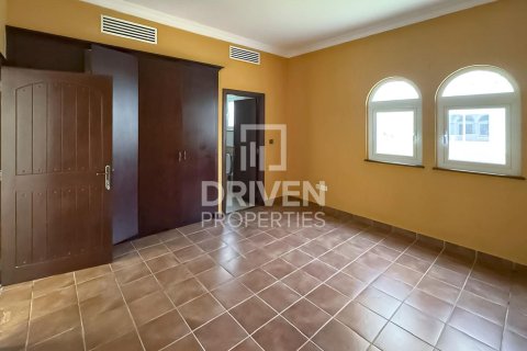 Villa de 6 dormitorios  No. 120715 9