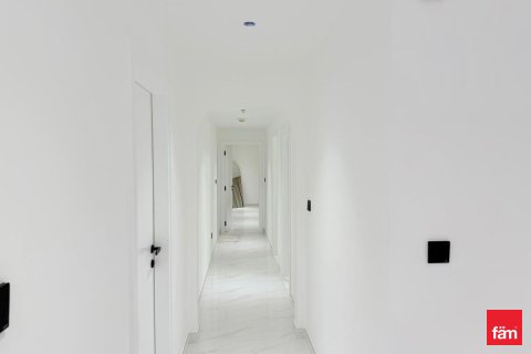 3 bedrooms Apartment in Dubai, UAE No. 143688 8