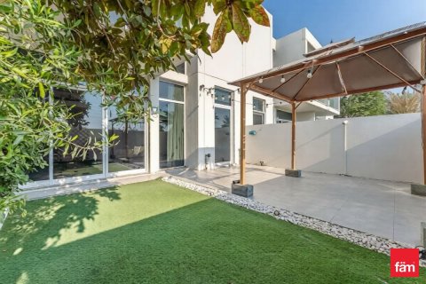 3 bedrooms Townhouse in Dubai, UAE No. 143693