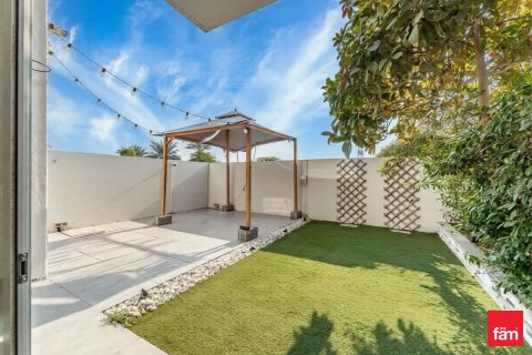 3 bedrooms Townhouse in Dubai, UAE No. 143693 11