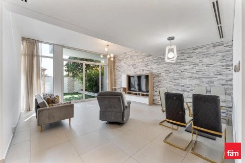 3 bedrooms Townhouse in Dubai, UAE No. 143693 4