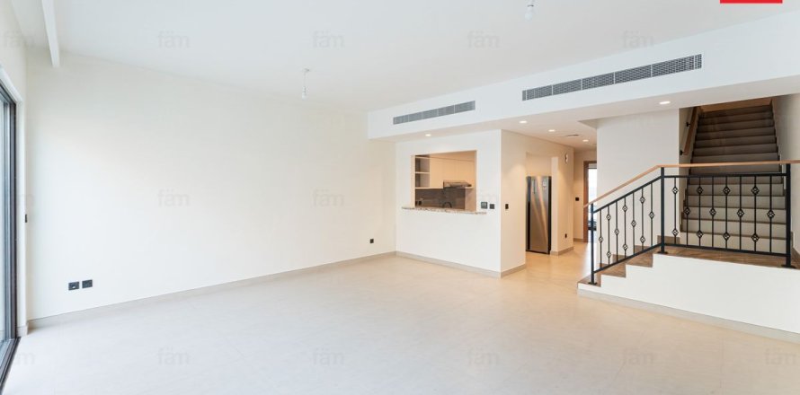 Villa de 4 chambres à Dubai, UAE No. 207759