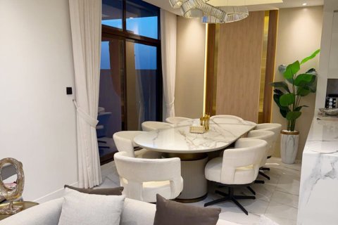 Townhouse de 4 dormitorios en District 11, UAE No. 186480 4