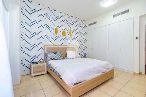 Квартира с 3 спальнями в Sadaf, ОАЭ №160464 12