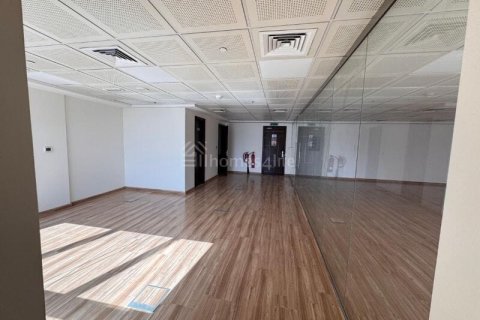 Офис 110м² в Джумейра Лейк Тауэрс, ОАЭ №160462 15
