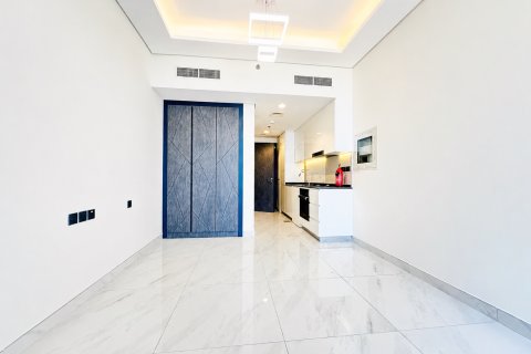 Studio Apartment in Dubai Studio City, UAE No. 183436