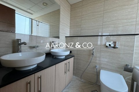 3 غرف نوم شقة  رقم 132998 11