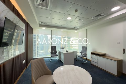 198m² Office in Business Bay, UAE No. 132992 9