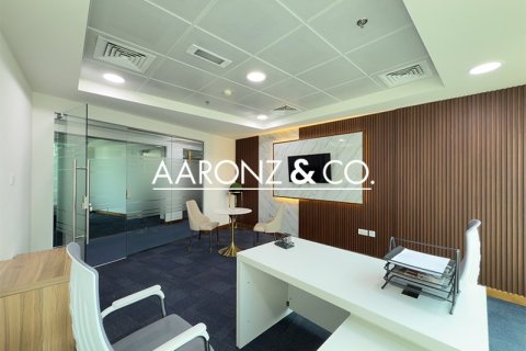 198m² Office in Business Bay, UAE No. 132992