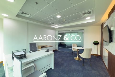 198m² Office in Business Bay, UAE No. 132992 3