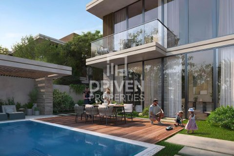 Villa de 3 dormitorios en Dubai Land, UAE No. 190434 2