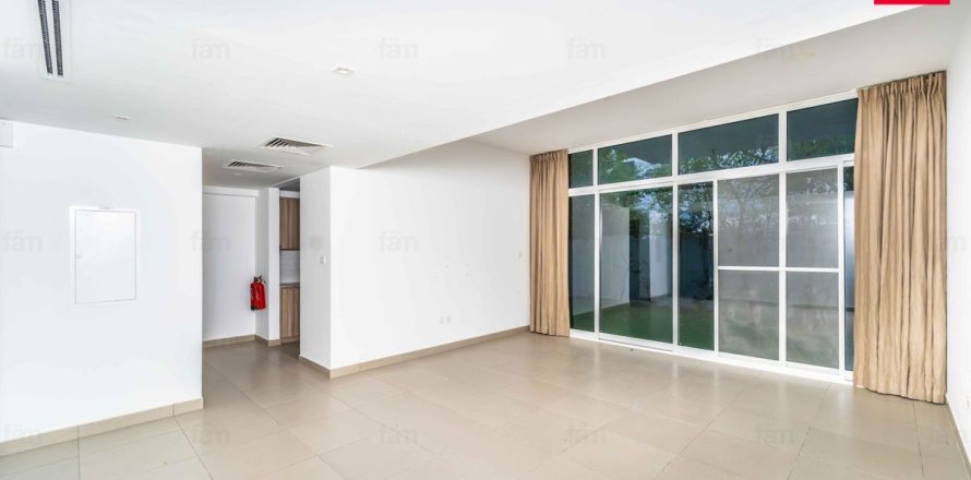 Townhouse de 3 dormitorios  No. 112200