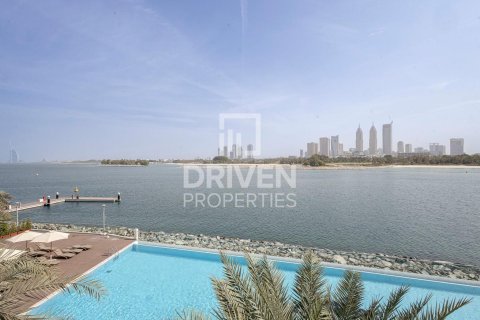 Квартира с 1 спальней в Azure Residences, ОАЭ №209490