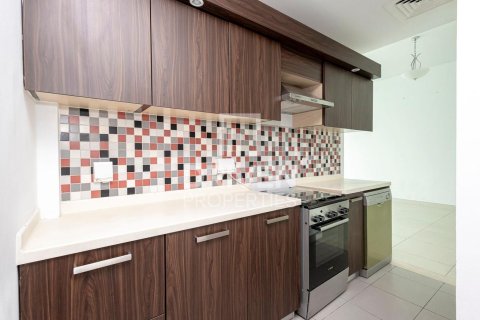 Квартира с 1 спальней в Azure Residences, ОАЭ №209490 9