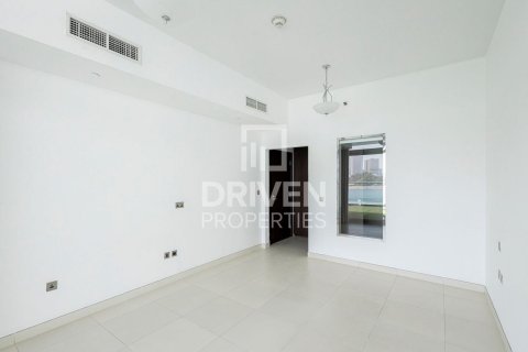Квартира с 1 спальней в Azure Residences, ОАЭ №209490 6
