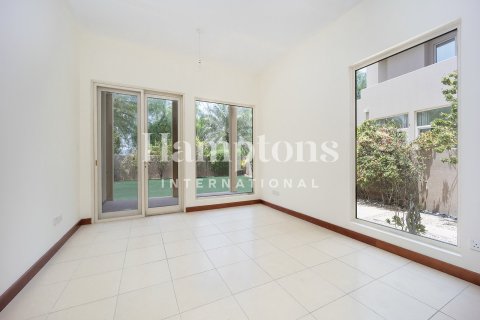 Villa de 3 dormitorios No. 118881 15