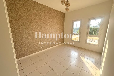 Townhouse de 3 dormitorios No. 118886 3