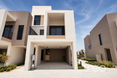 Townhouse de 4 dormitorios en Arabian Ranches 3, UAE No. 173599 3