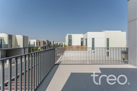 4 bedrooms Townhouse in Joy, UAE No. 173602 8