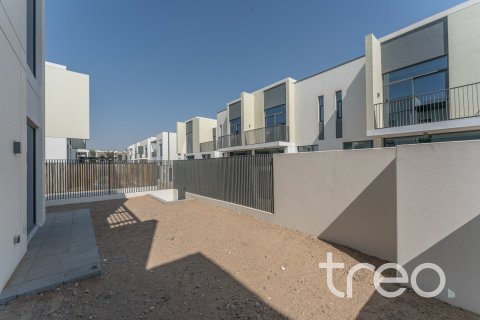 4 bedrooms Townhouse in Joy, UAE No. 173602 6