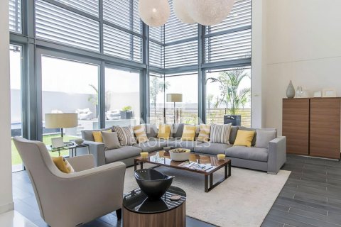 Land de 784m² en Dubai, UAE No. 84802 1