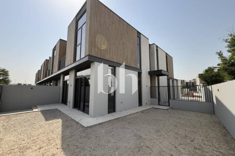 Townhouse de 4 dormitorios  No. 115764 2