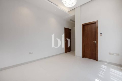 4 bedrooms Townhouse  No. 115763 13