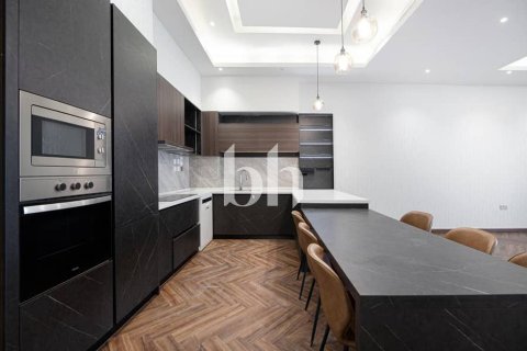 4 bedrooms Townhouse  No. 115763 4