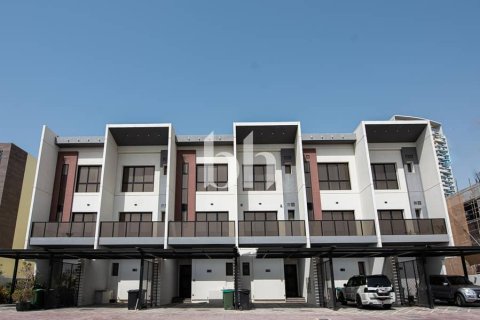 4 bedrooms Townhouse  No. 115763 6